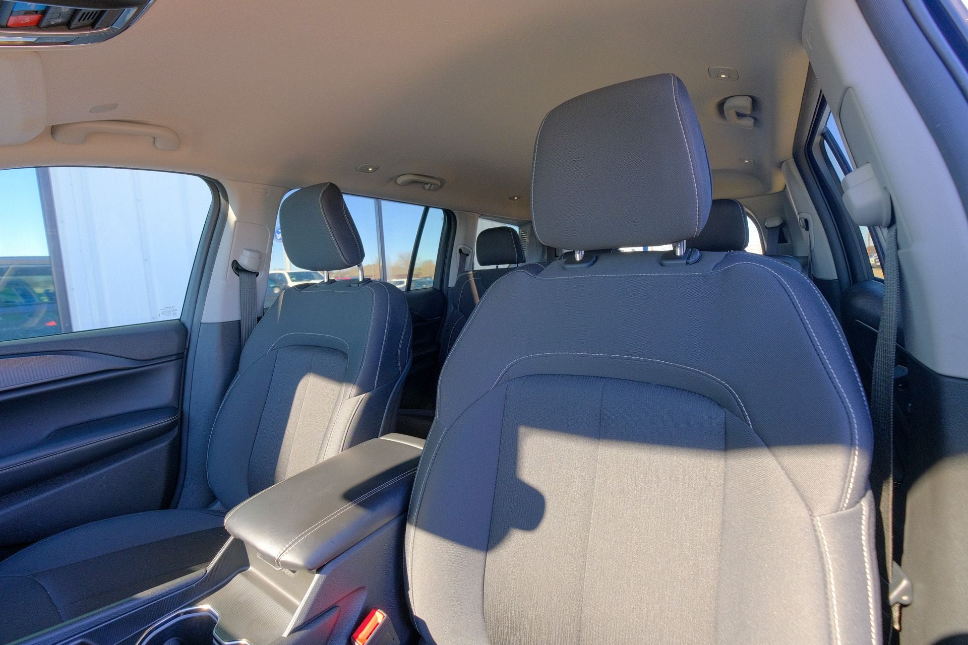 2024 Jeep Grand Cherokee L Laredo 4x4