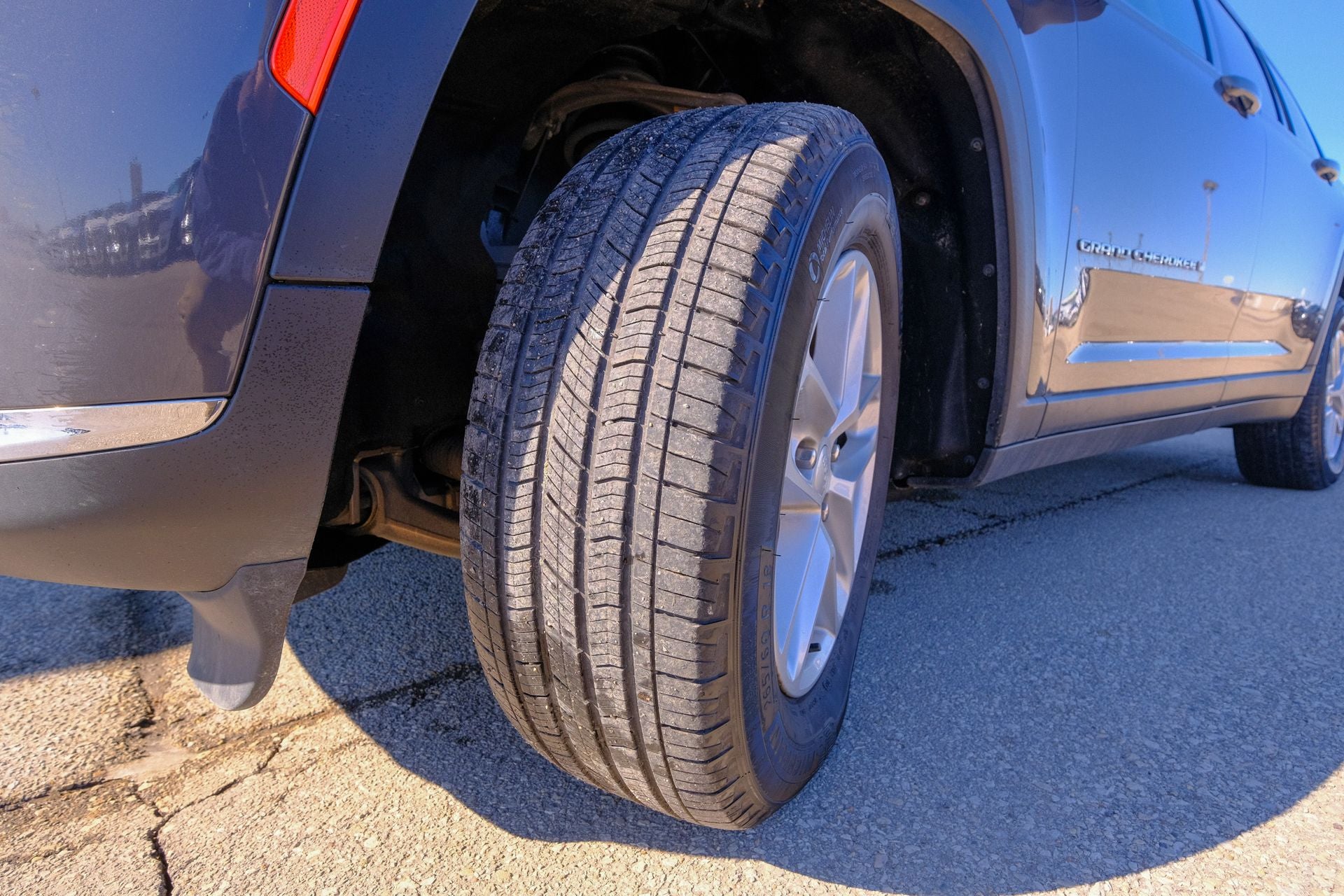 2024 Jeep Grand Cherokee L Laredo 4x4