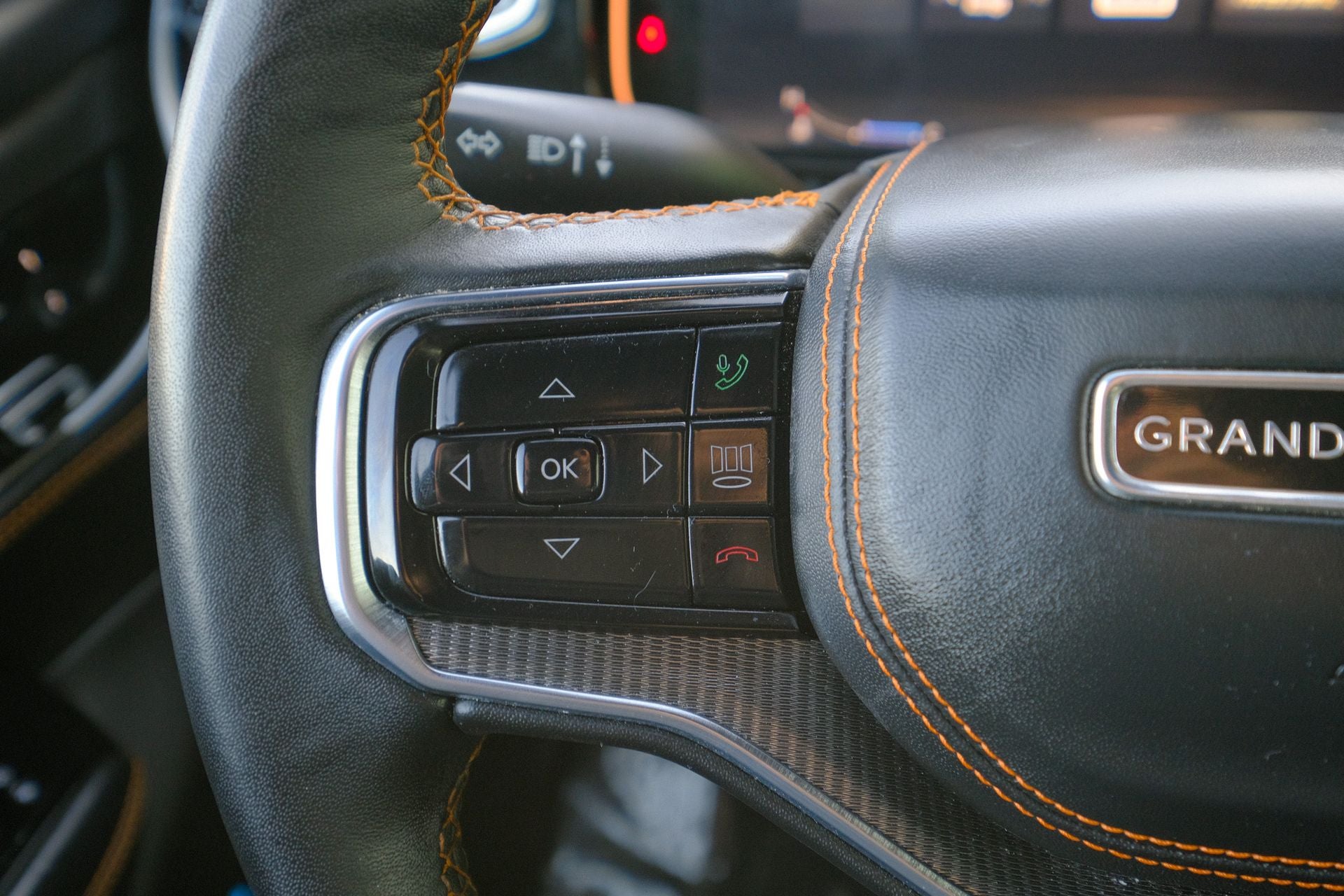 2023 Jeep Grand Wagoneer L Series III Obsidian 4x4