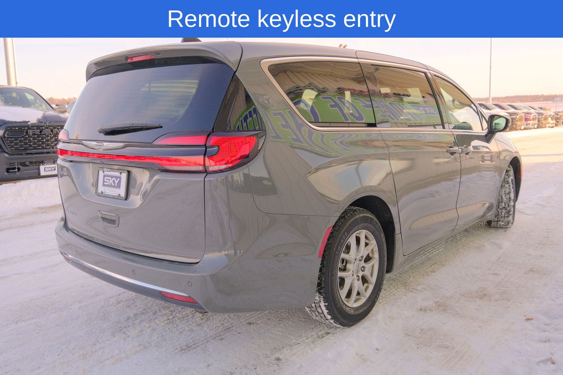 2023 Chrysler Pacifica Touring L