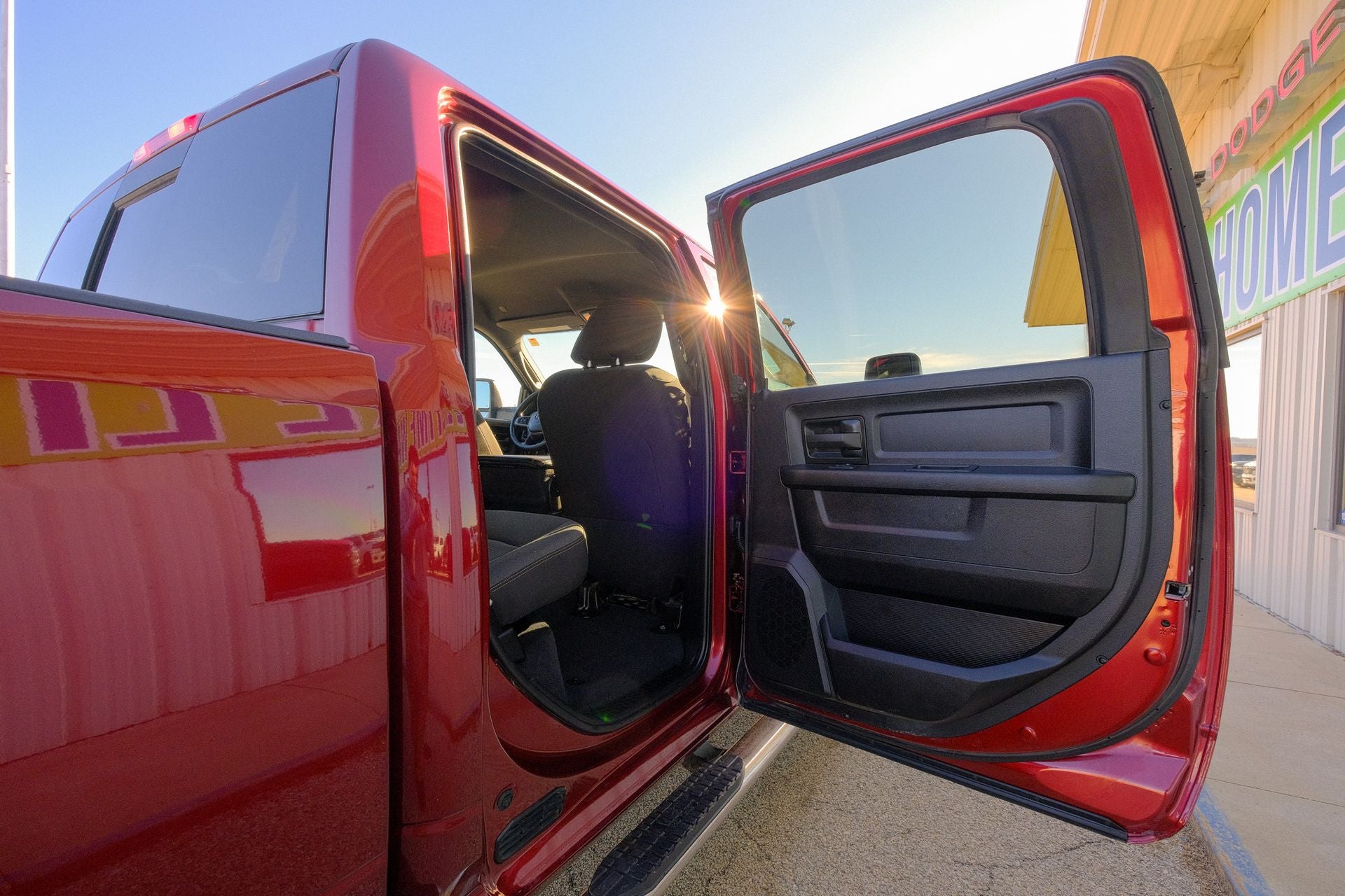 2024 RAM 3500 Tradesman Crew Cab 4x4 6'4' Box