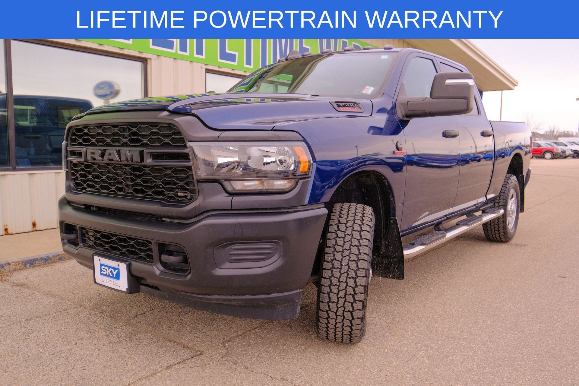 2024 RAM 3500 Tradesman Crew Cab 4x4 6'4' Box