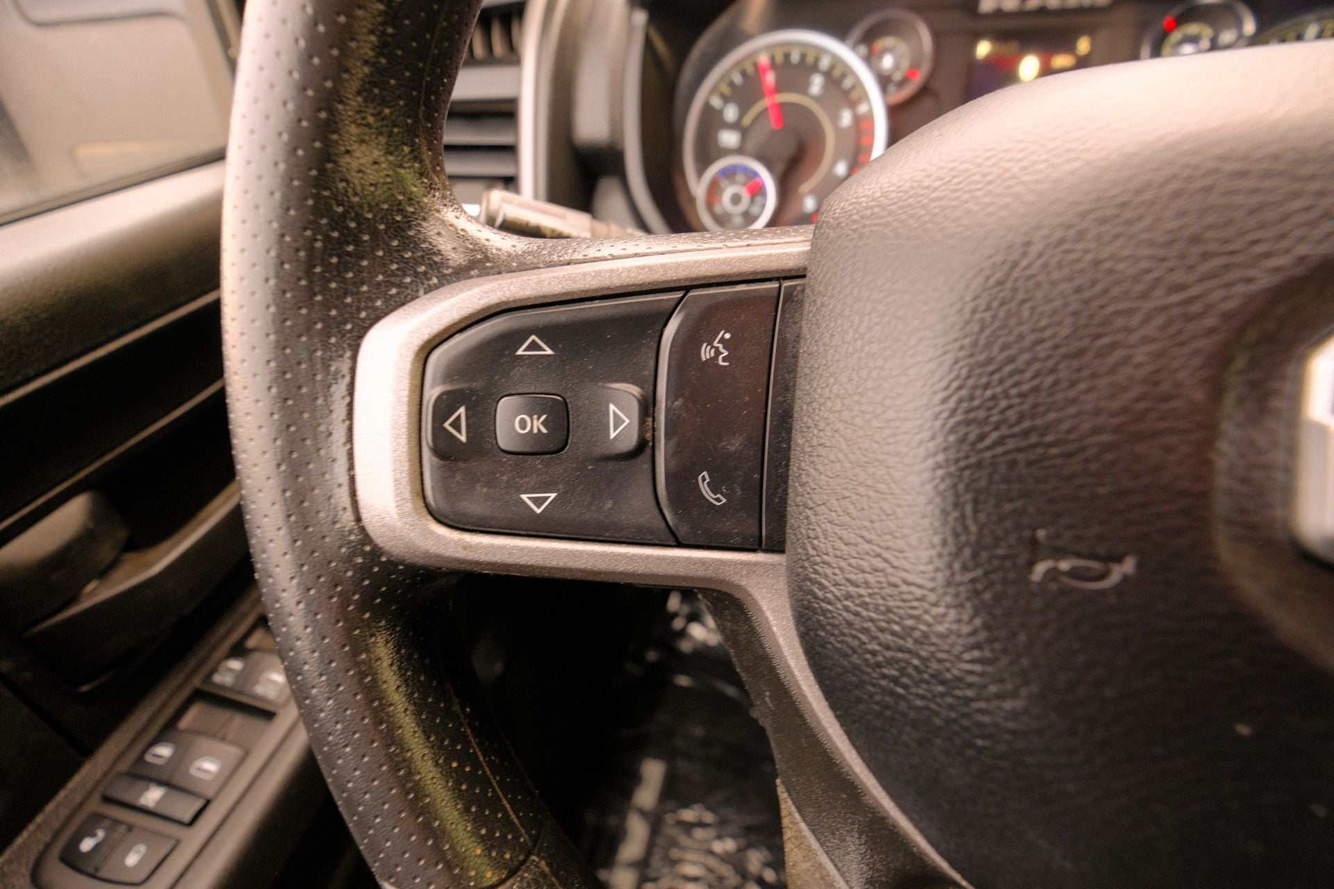 2024 RAM 3500 Tradesman Crew Cab 4x4 6'4' Box