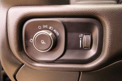 2024 RAM 3500 Tradesman Crew Cab 4x4 6'4' Box