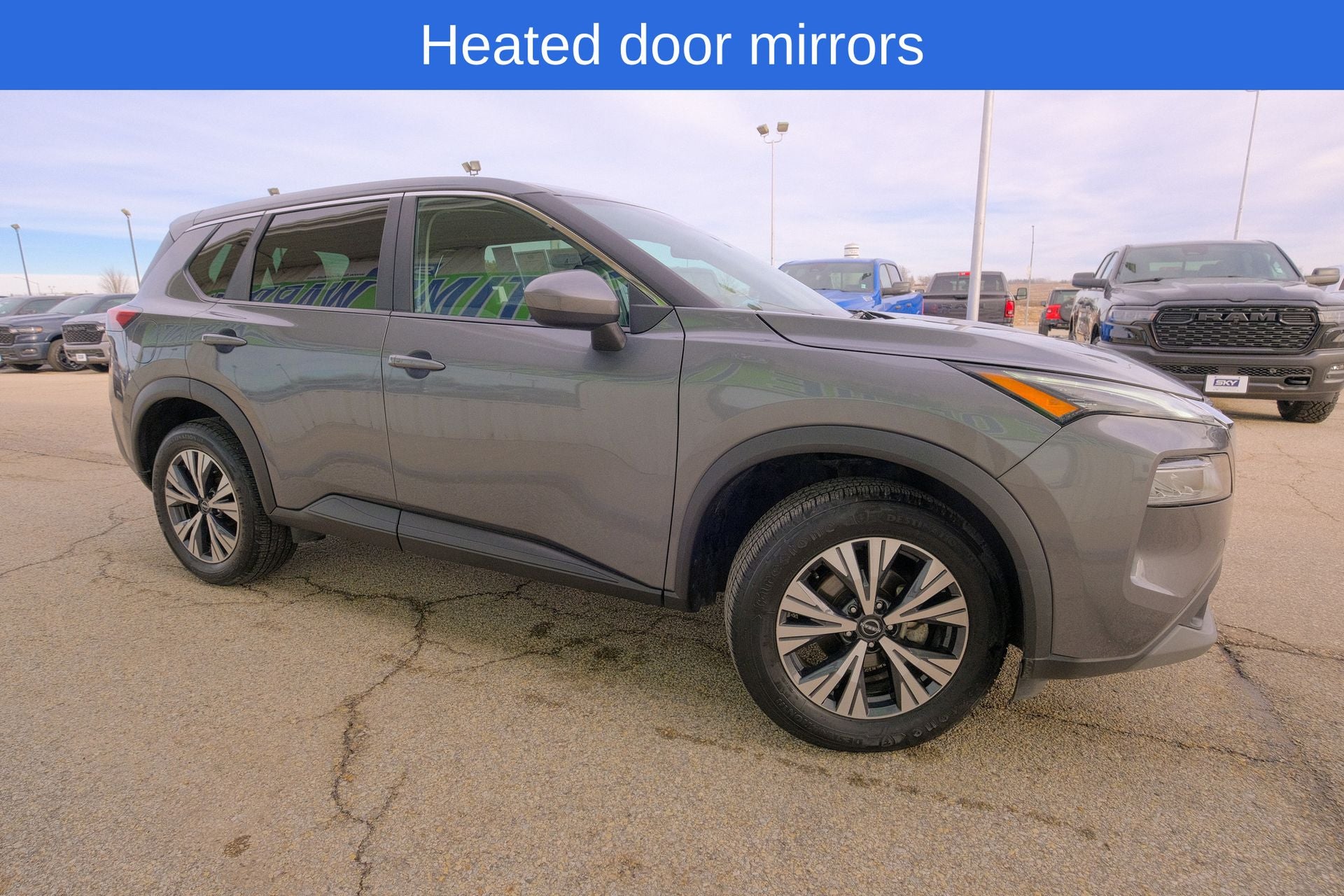 2023 Nissan Rogue SV FWD