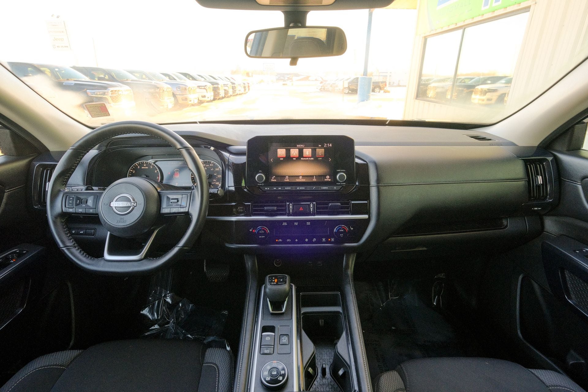 2025 Nissan Pathfinder SV 4WD