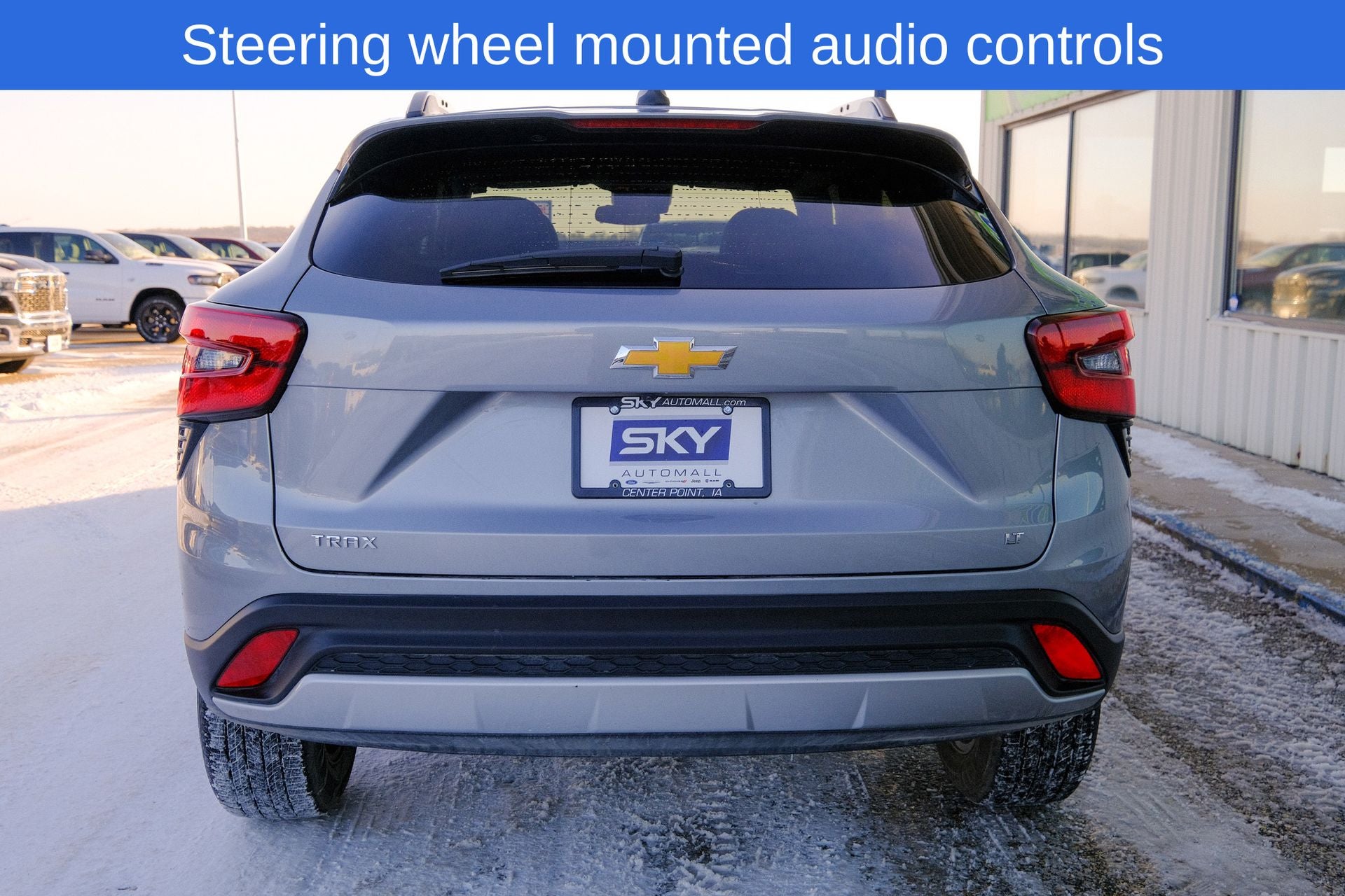 2025 Chevrolet Trax FWD LT