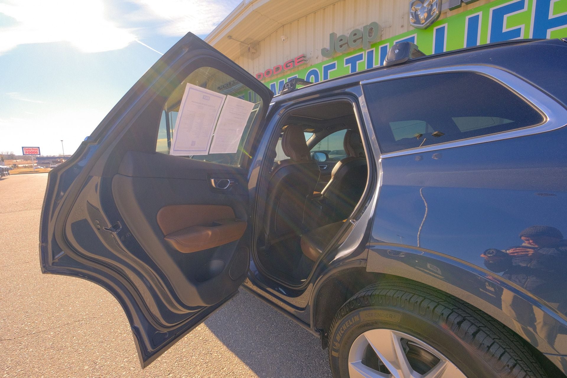 2022 Volvo XC60 B5 Momentum