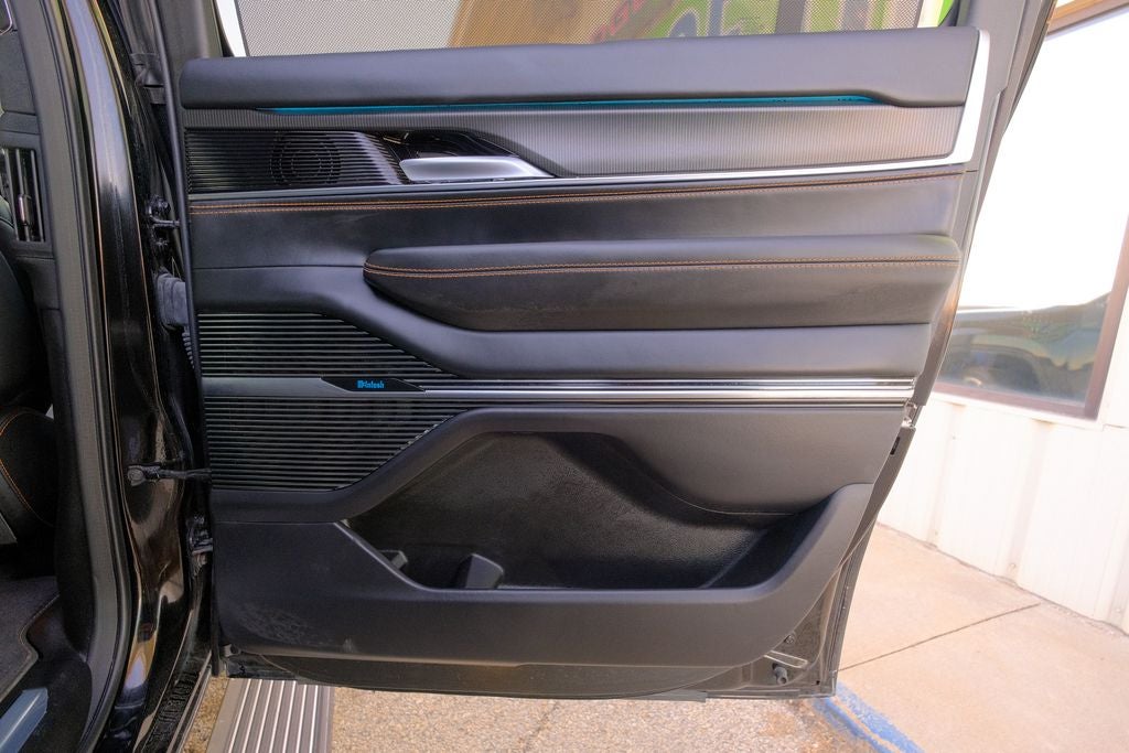 2023 Jeep Grand Wagoneer L Series III