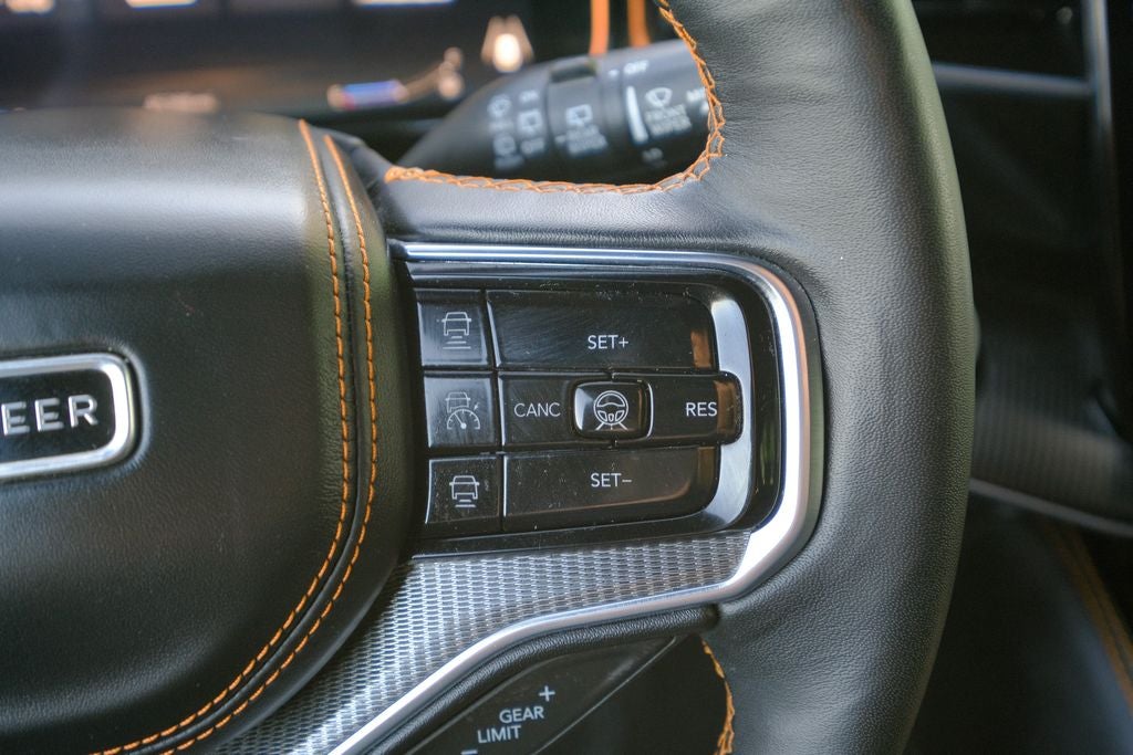 2023 Jeep Grand Wagoneer L Series III