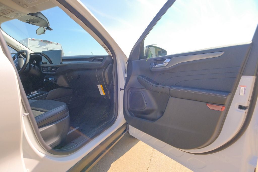 2025 Ford Escape Plug-In Hybrid Base