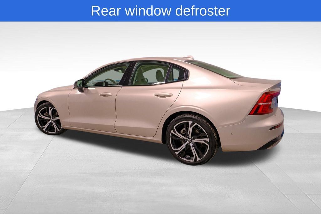 2024 Volvo S60 B5 Plus Dark Theme