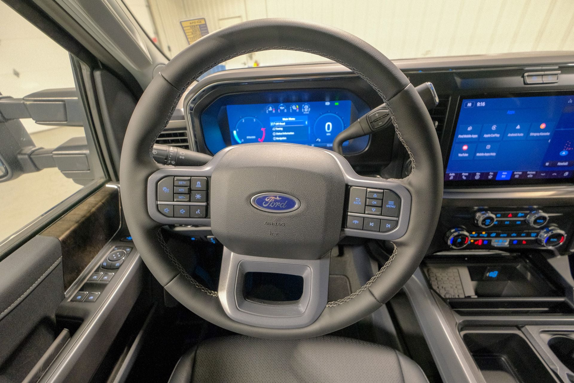 2026 Ford F-350SD Lariat